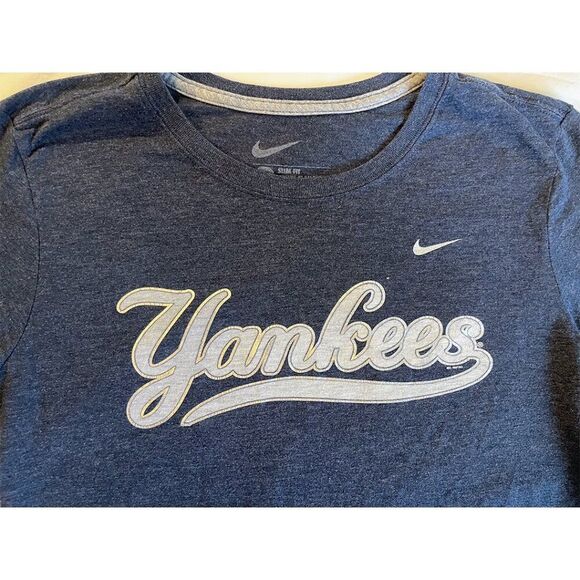 MLB Nike NY Yankees T Shirt | Bleach Effect Logo Short Sleeve Tee - Picture 6 of 9